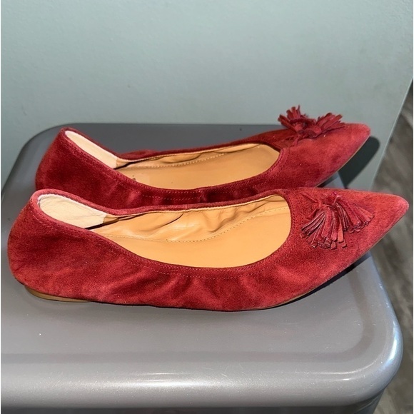 J.Crew Burgundy Suede Pointed Toe Tassel Stretch flats size 8 - Picture 4 of 8